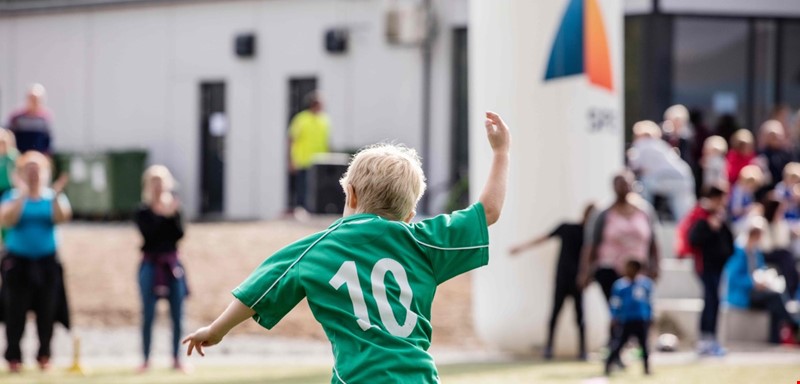 SFE sponsar ei rekke lag og organsiasjonar.